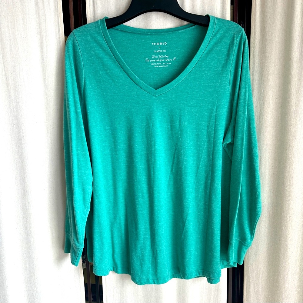 New Torrid Classic Fit T-shirt Long Sleeve Turquoise 2X